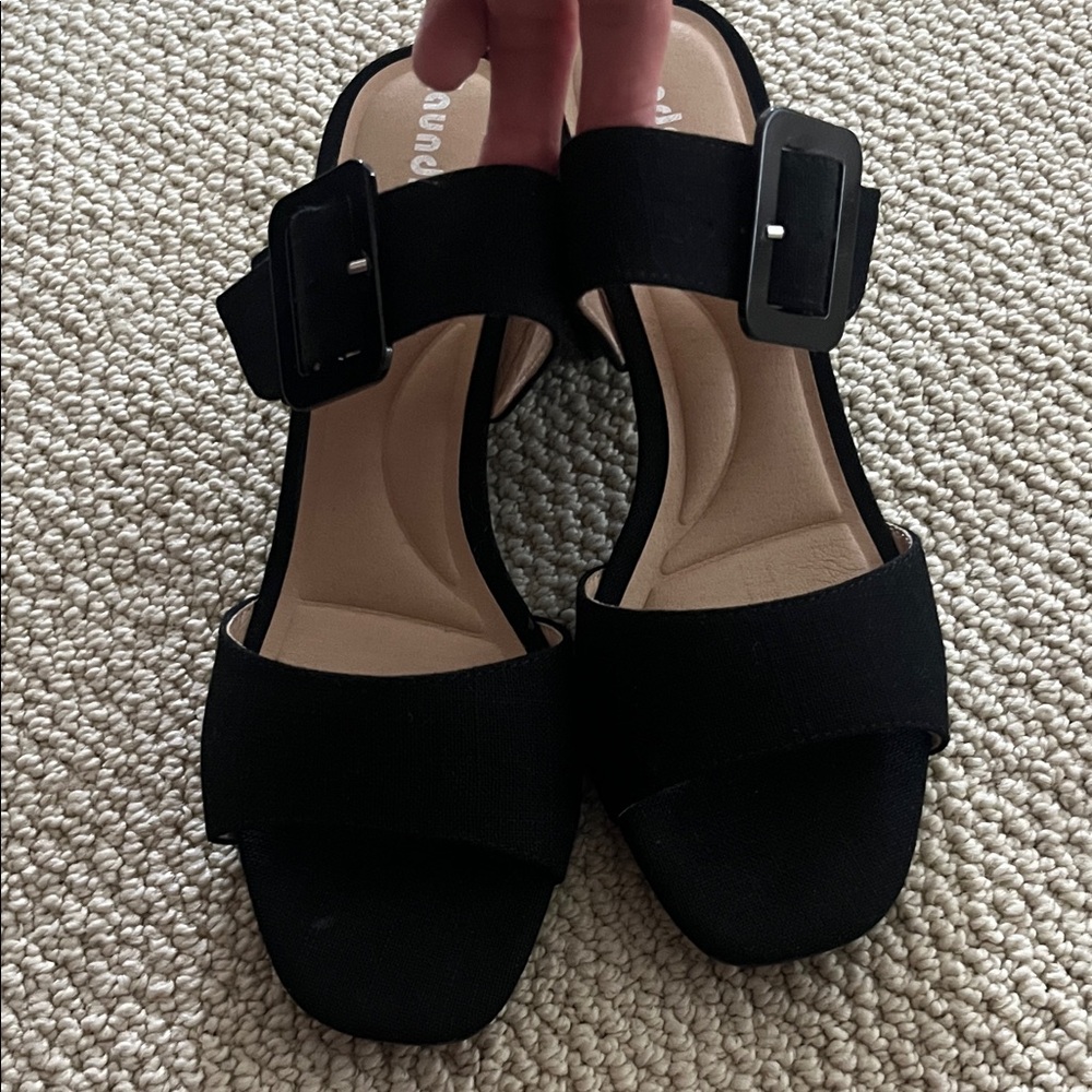 Black Women's Sandals